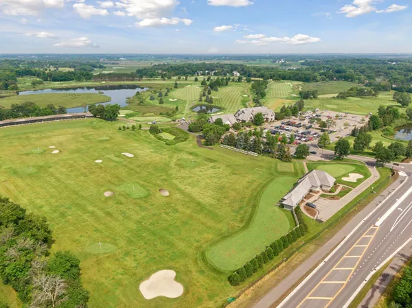 $525,000 | 18059 89th Place North, Maple Grove, MN 55311