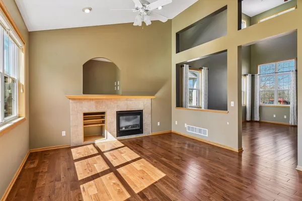 $525,000 | 18059 89th Place North, Maple Grove, MN 55311