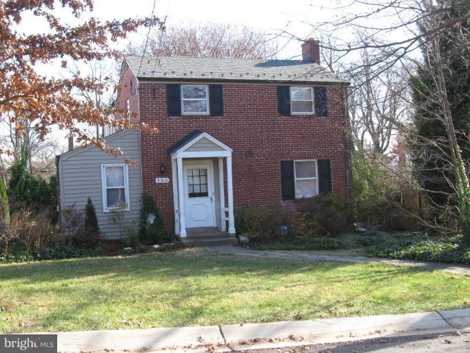 5319 Wakefield Road Bethesda, MD 20816 - Photo 2 of 29 Front of Home.