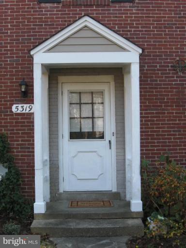 5319 Wakefield Road Bethesda, MD 20816 - Photo 3 of 29 Front Door