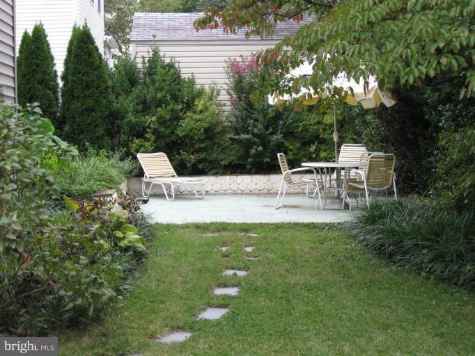 5319 Wakefield Road Bethesda, MD 20816 - Photo 26 of 29 Patio and backyard