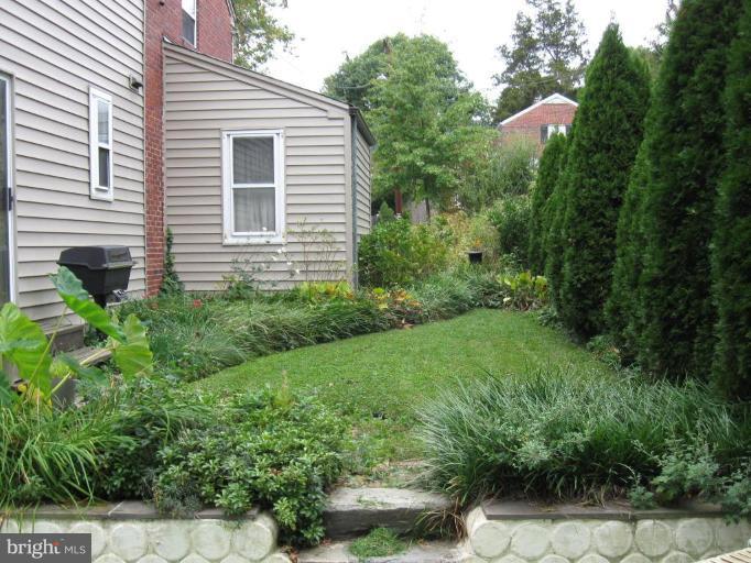 5319 Wakefield Road Bethesda, MD 20816 - Photo 27 of 29 Garden