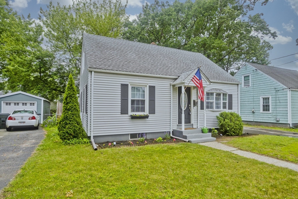 156 Powell Avenue Springfield, MA 01118 - Photo 2 of 37 Gallery Image 2