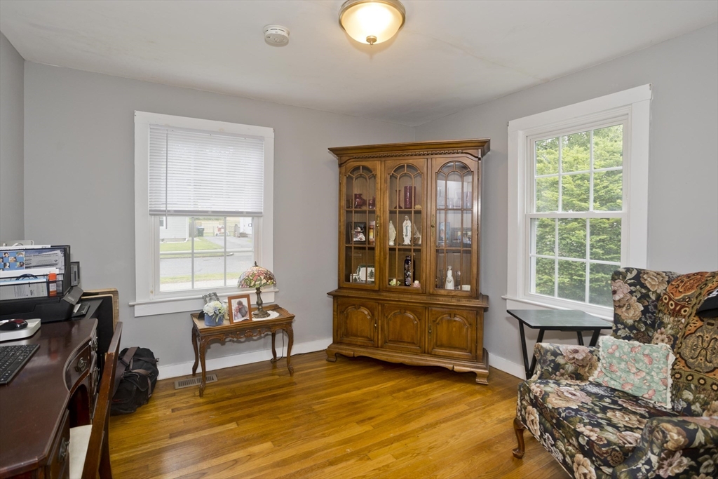 156 Powell Avenue Springfield, MA 01118 - Photo 27 of 37 Gallery Image 27