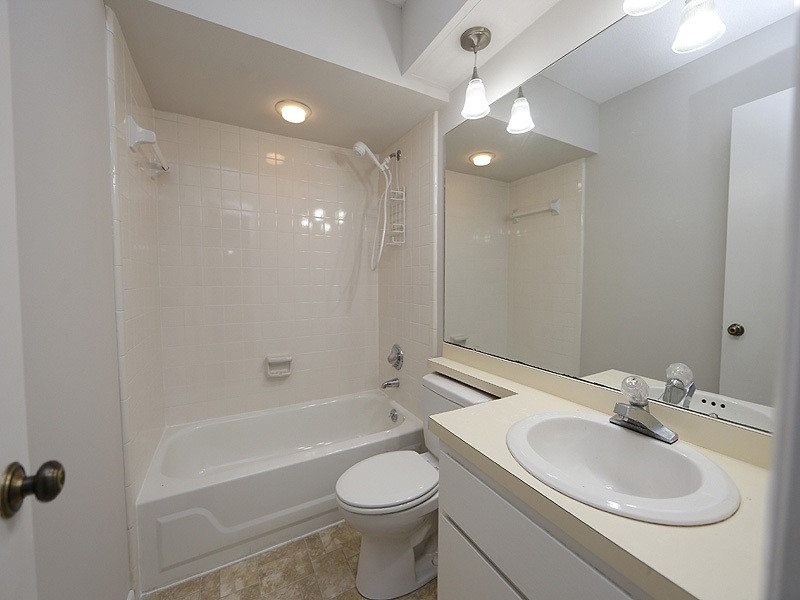 64 Stoneridge Road Durham, NC 27705 - Photo 17 of 25 Bathroom