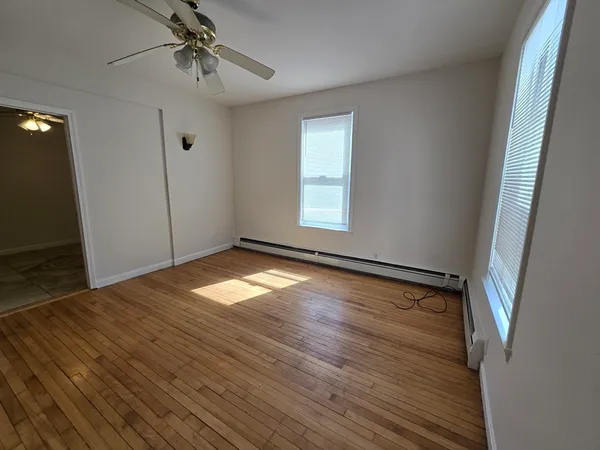 $2,300 | 27 Shelby Street, Unit 1, Worcester, MA 01605