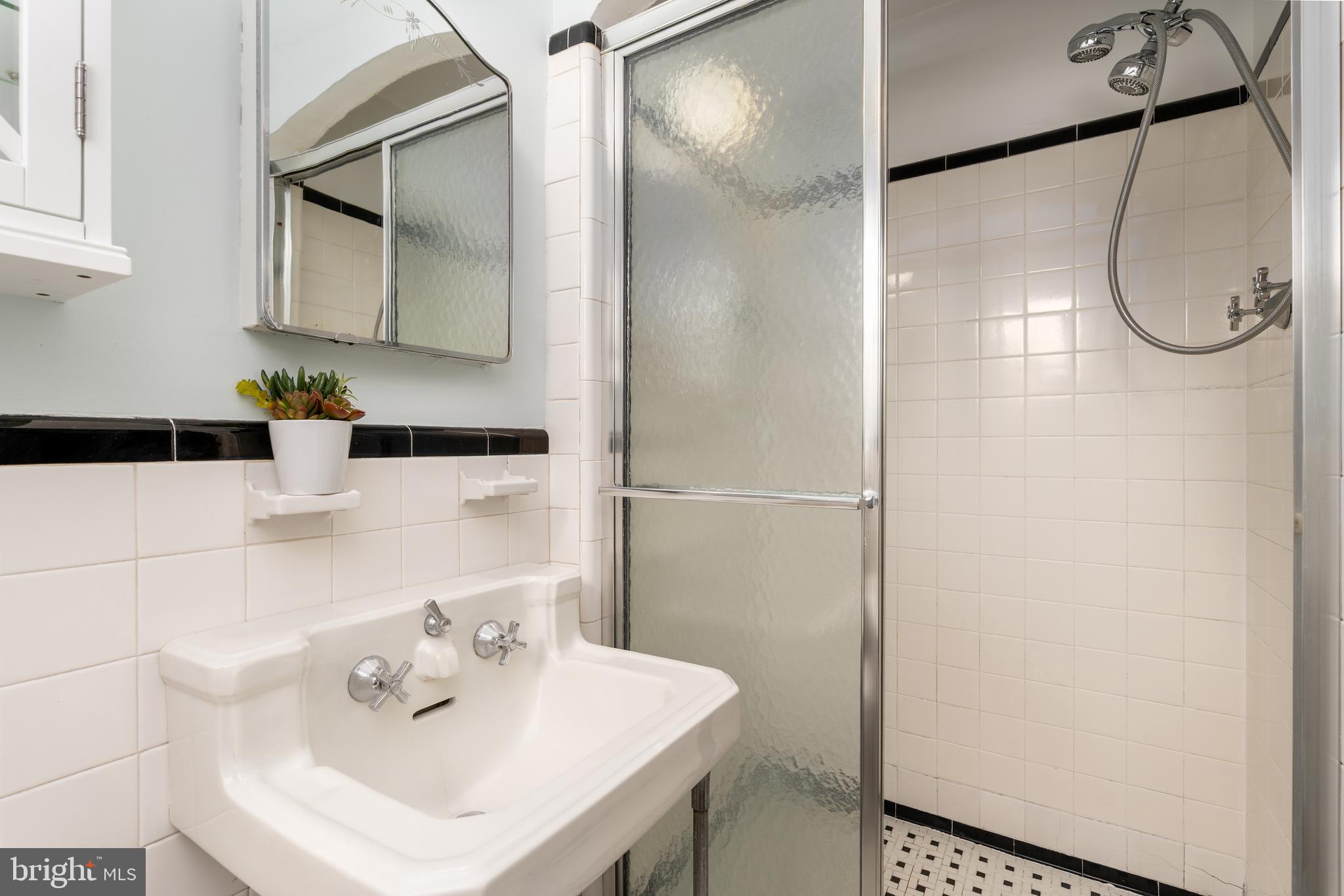 4205 Warren Street Northwest Washington, DC 20016 - Photo 29 of 48