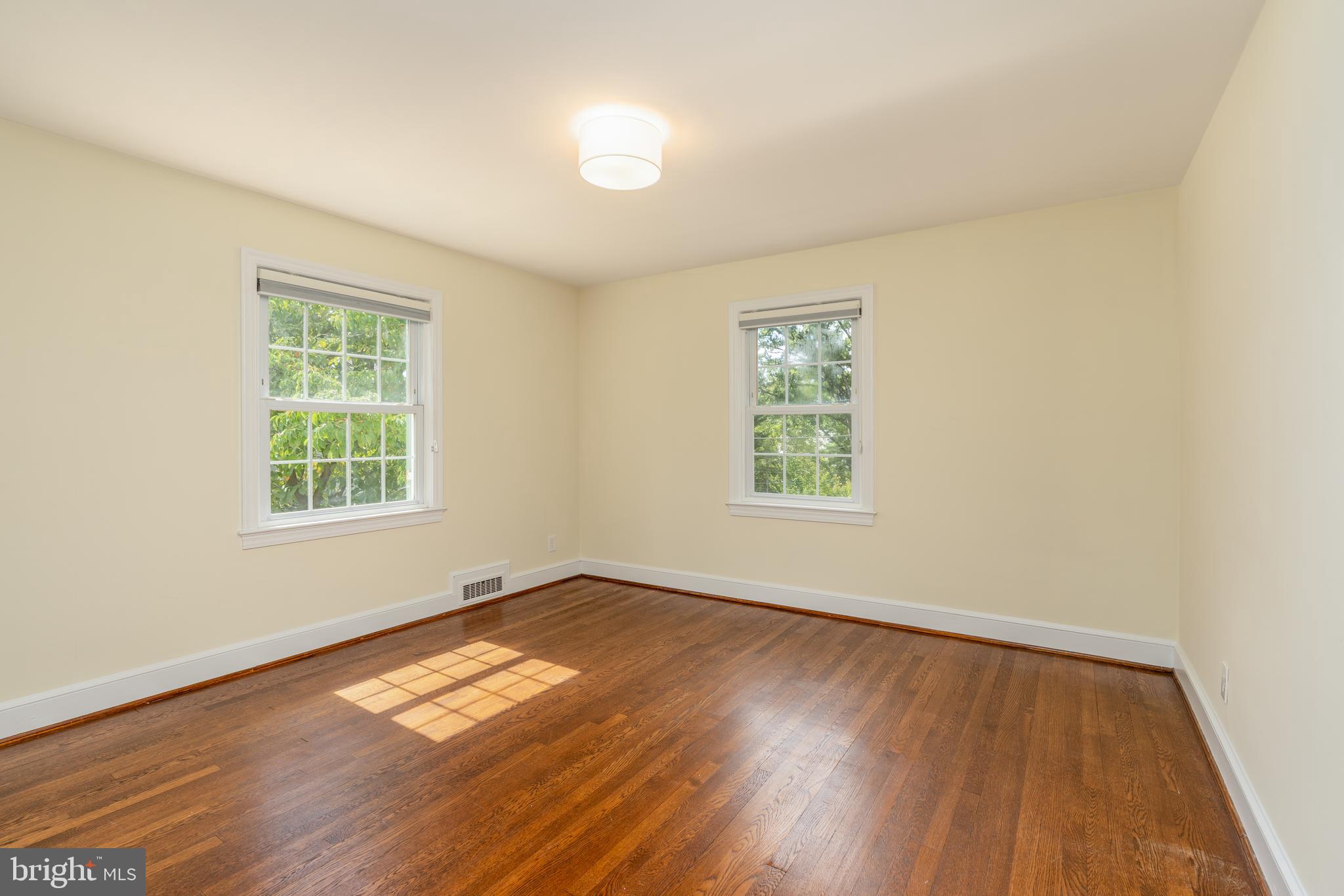 4205 Warren Street Northwest Washington, DC 20016 - Photo 31 of 48