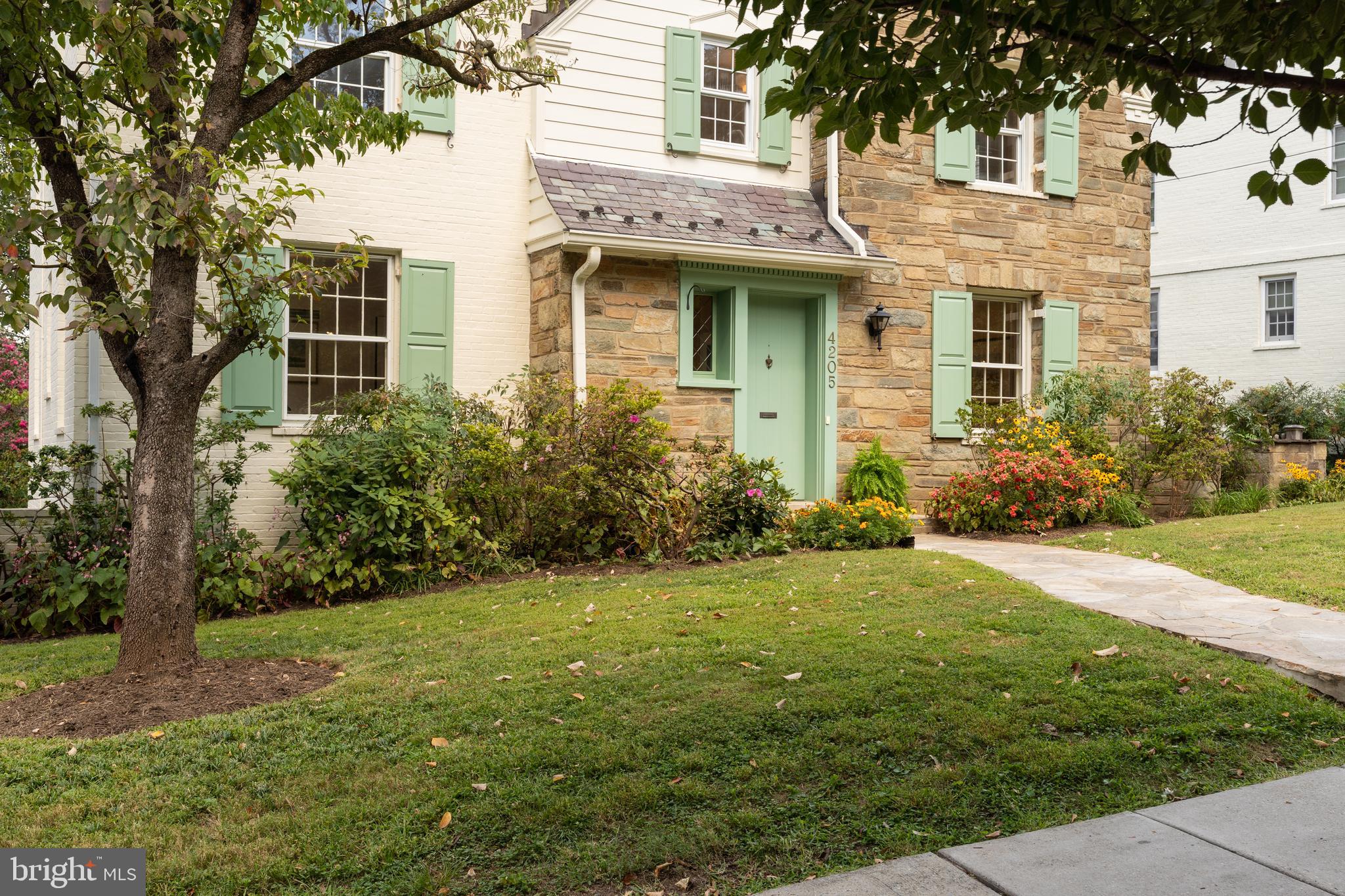 4205 Warren Street Northwest Washington, DC 20016 - Photo 4 of 48