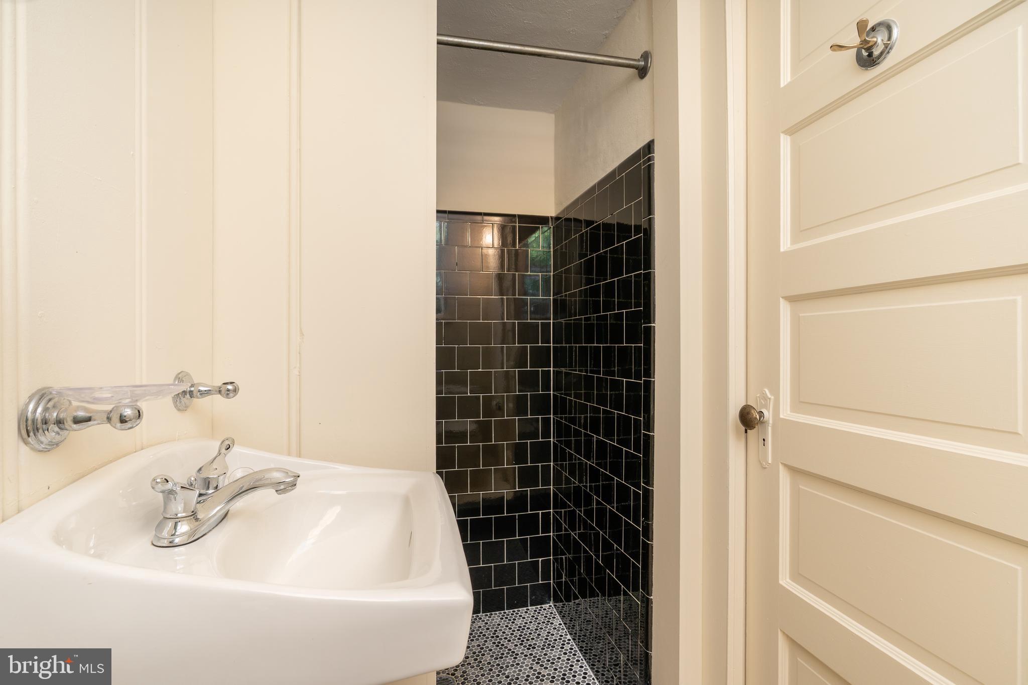 4205 Warren Street Northwest Washington, DC 20016 - Photo 41 of 48