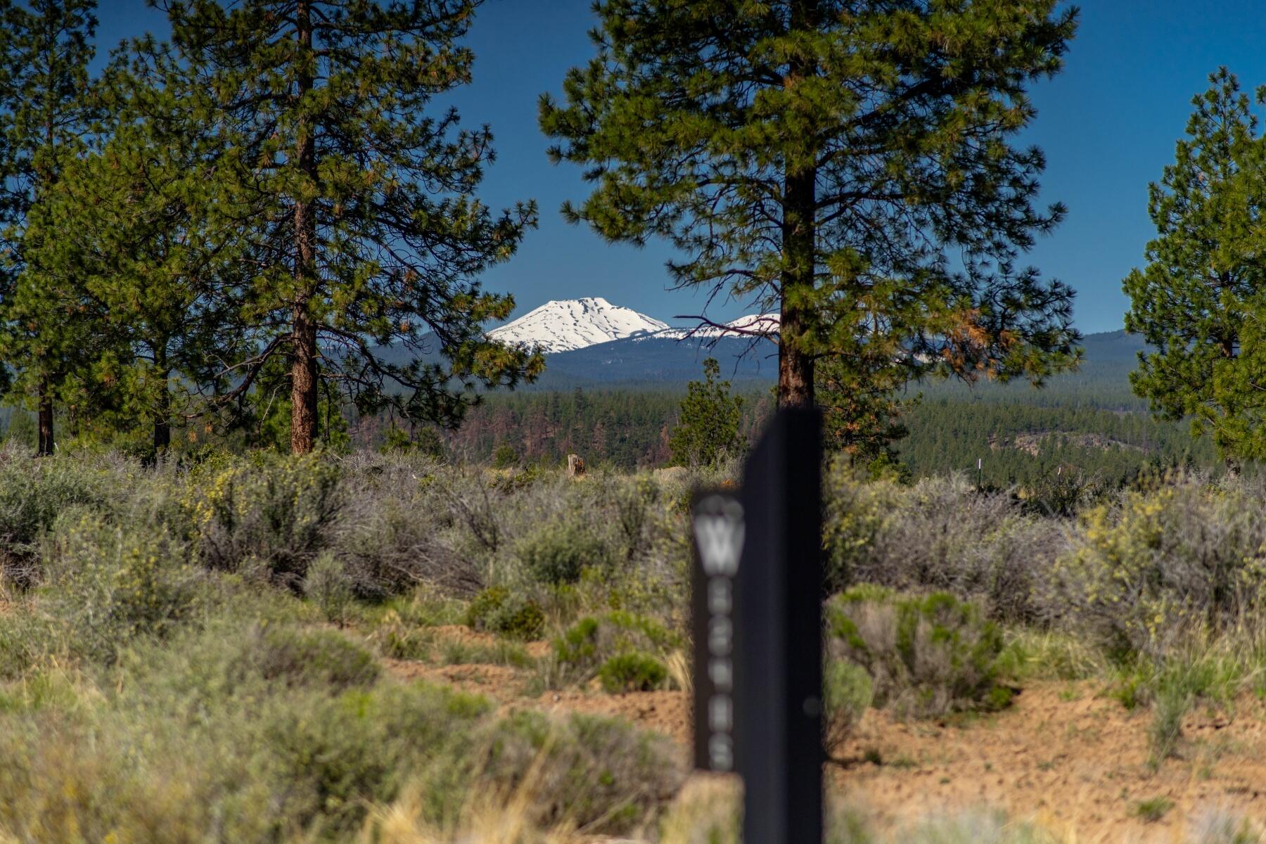62485 Huntsman Loop Bend Bend, OR 97703 - Photo 6 of 32 batch_7