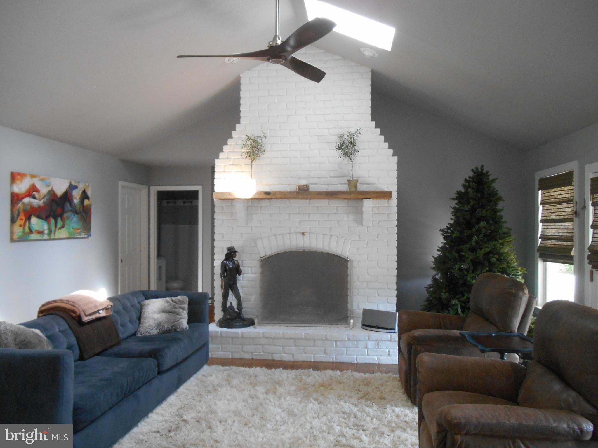 34 Boyle Court Rising Sun, MD 21911 - Photo 4 of 20 Living Room