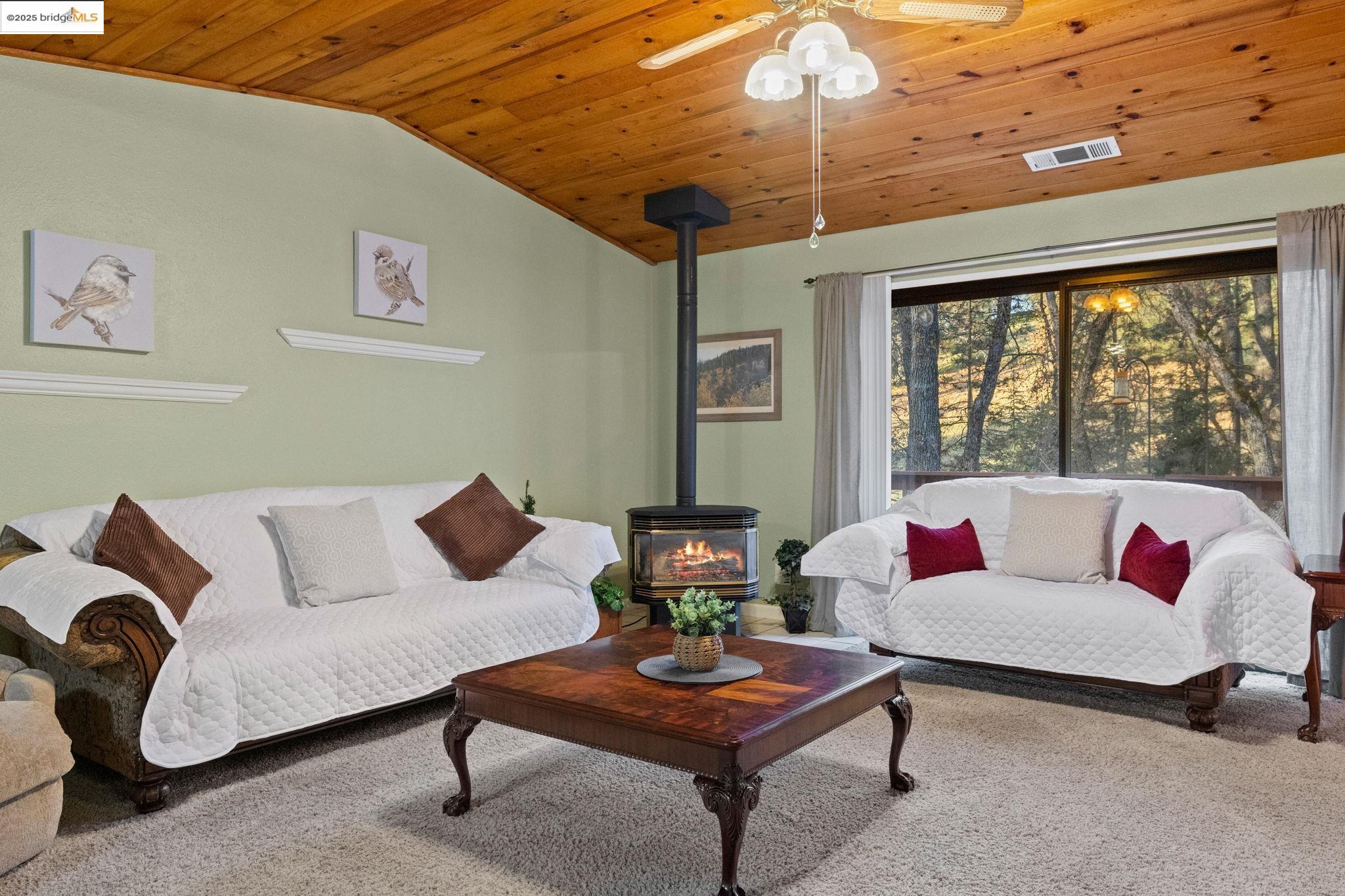 19555 Ferretti Road Groveland, CA 95321 - Photo 11 of 60