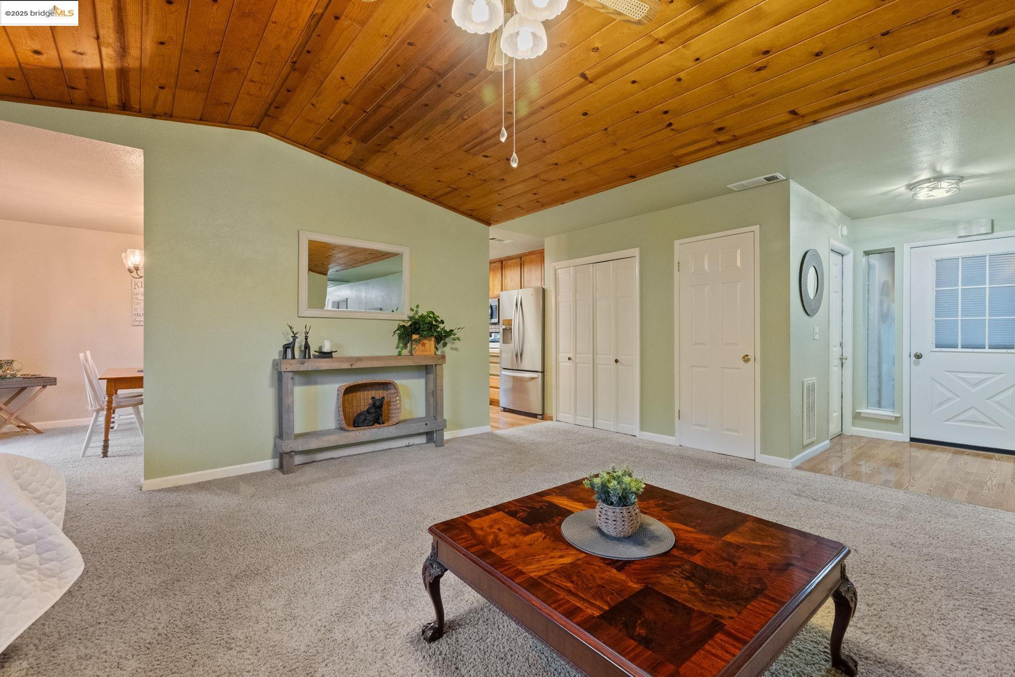 19555 Ferretti Road Groveland, CA 95321 - Photo 14 of 60