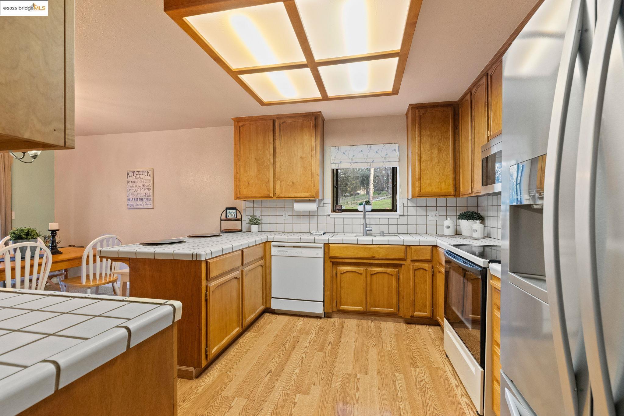 19555 Ferretti Road Groveland, CA 95321 - Photo 15 of 60