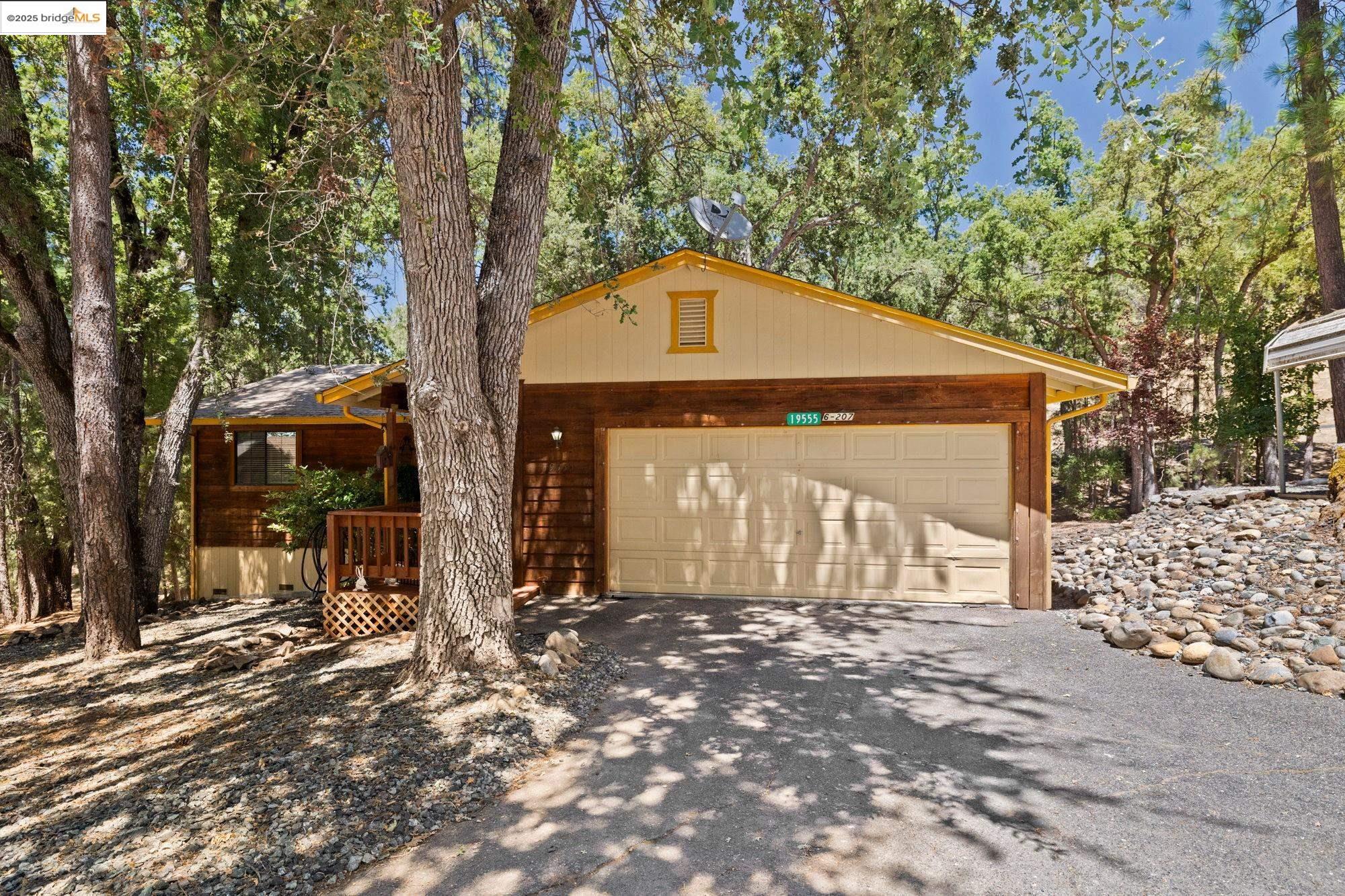 19555 Ferretti Road Groveland, CA 95321 - Photo 4 of 60