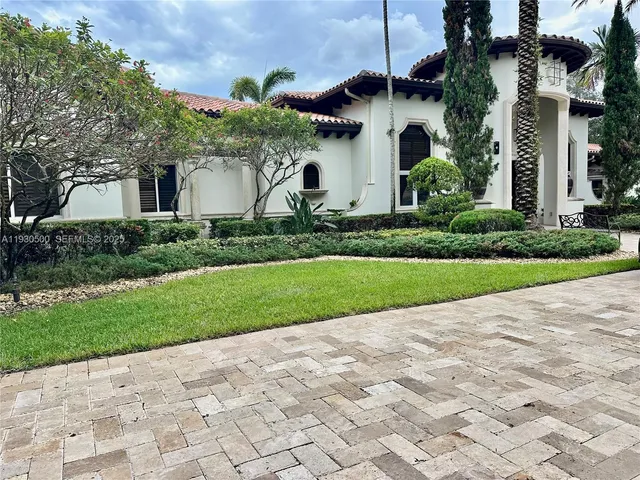 $30,000 | 6180 Southwest 132nd Street, Pinecrest, FL 33156