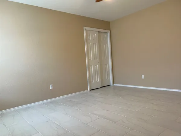 $1,950 | 309 Decker Drive, Hutto, TX 78634