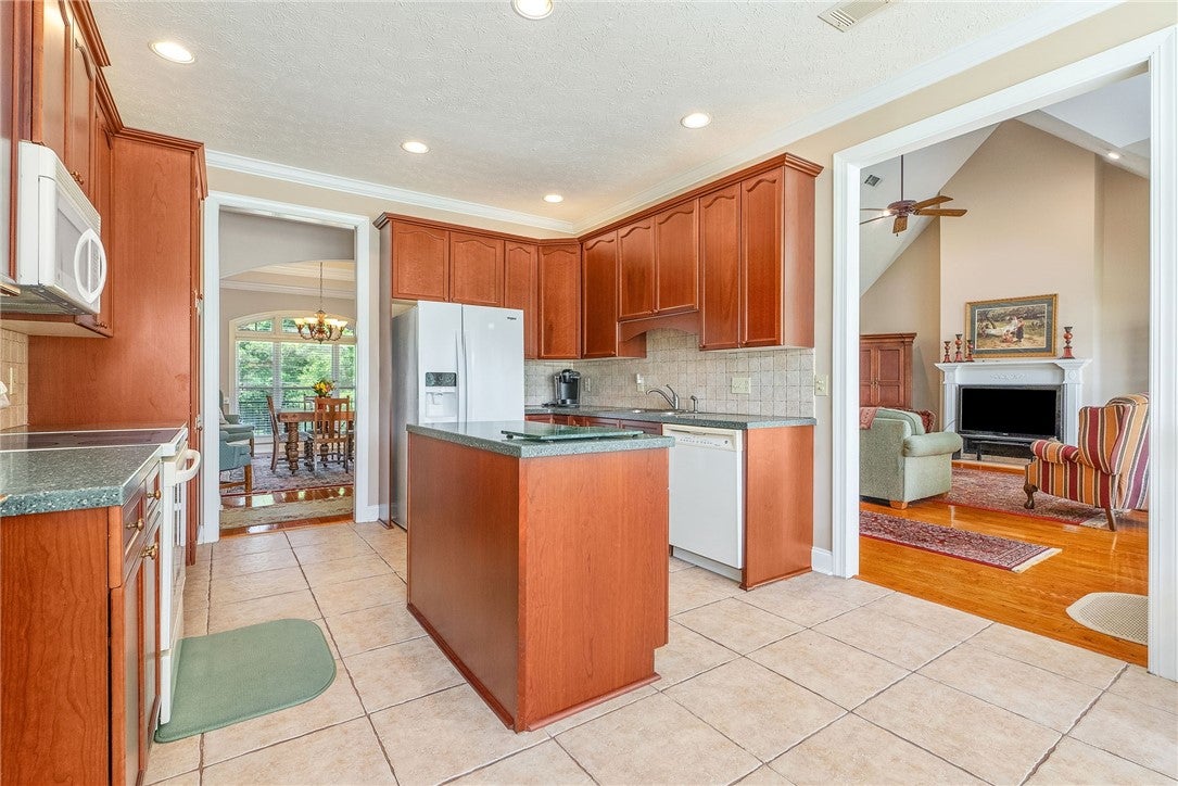 3404 Hamilton Road Opelika, AL 36804 - Photo 9 of 26 Gallery Image 9