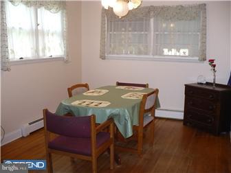 510 Jarvis Road Sicklerville, NJ 08081 - Photo 3 of 9 Dining Room