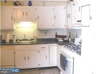 510 Jarvis Road Sicklerville, NJ 08081 - Photo 4 of 9 Kitchen