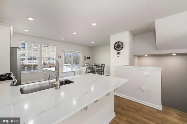 $547,500 | 472 Monte Farm Road, Mount Laurel, NJ 08054