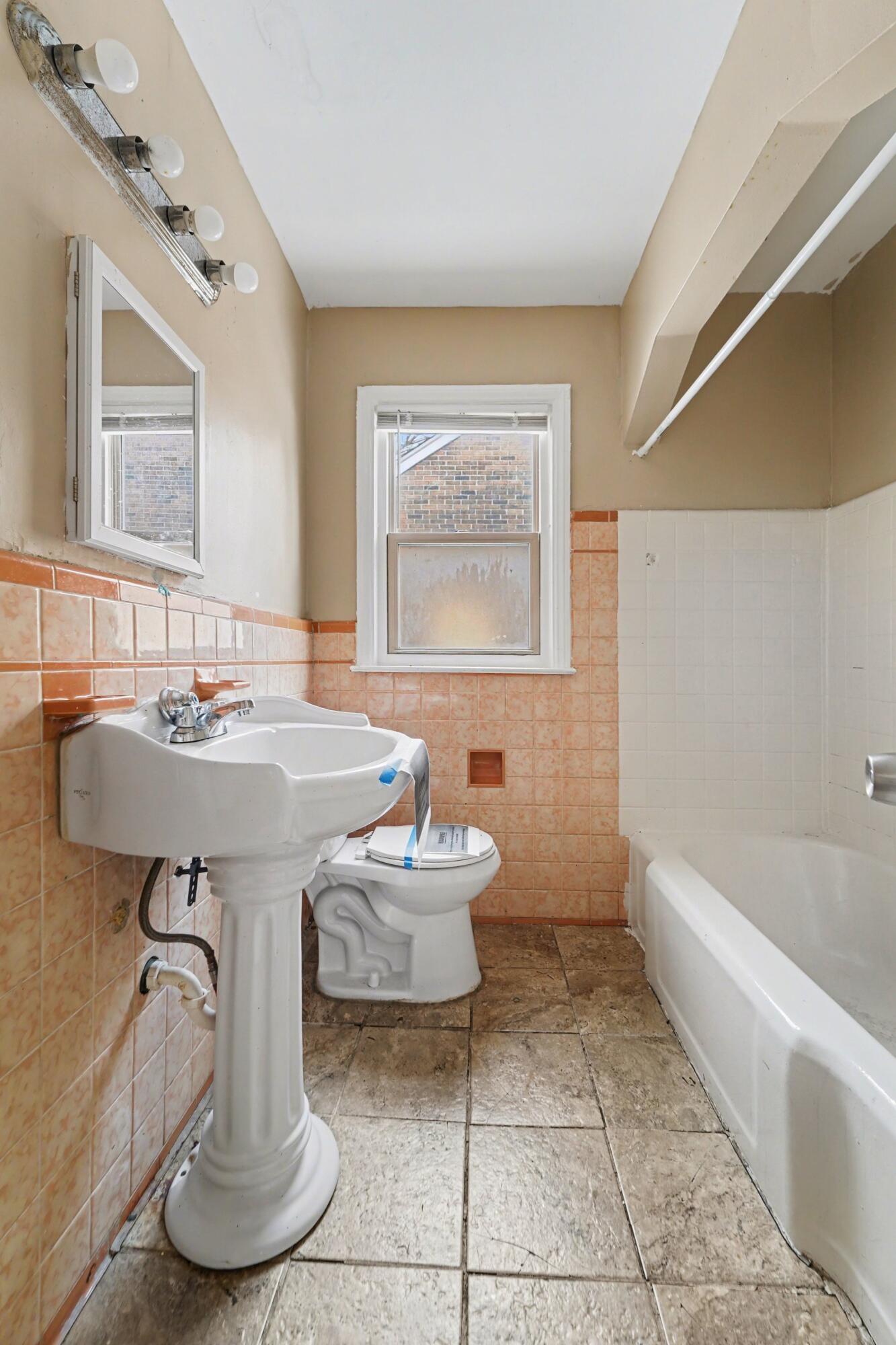 12511 Riad Street Detroit, MI 48224 - Photo 7 of 15 007_file_5734