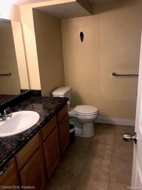 2375 West Walton, Unit 3 Rochester, MI 48309 - Photo 5 of 7 IMG_7527.jpg