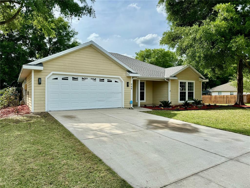 944 Northwest 256 Ter