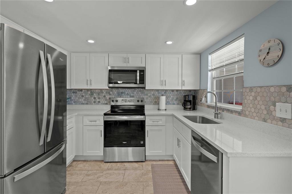 6150 Midnight Pass Road, Unit V4 Sarasota, FL 34242 - Photo 7 of 38 Gallery Image 7