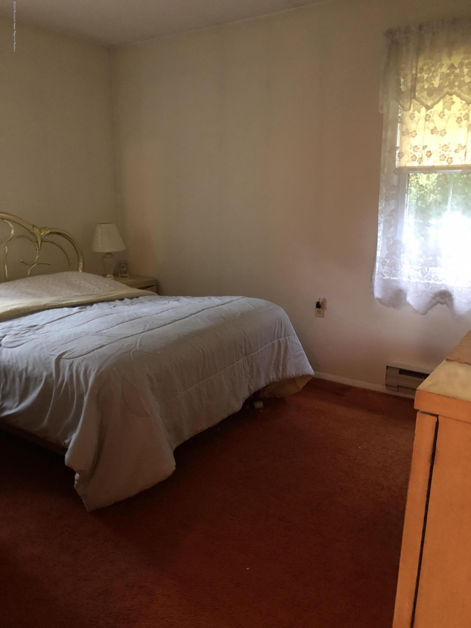 34 Hartford Road, Unit 73 Whiting, NJ 08759 - Photo 33 of 37 C9631380-2003-4623-BF5A-D29C96EA8689