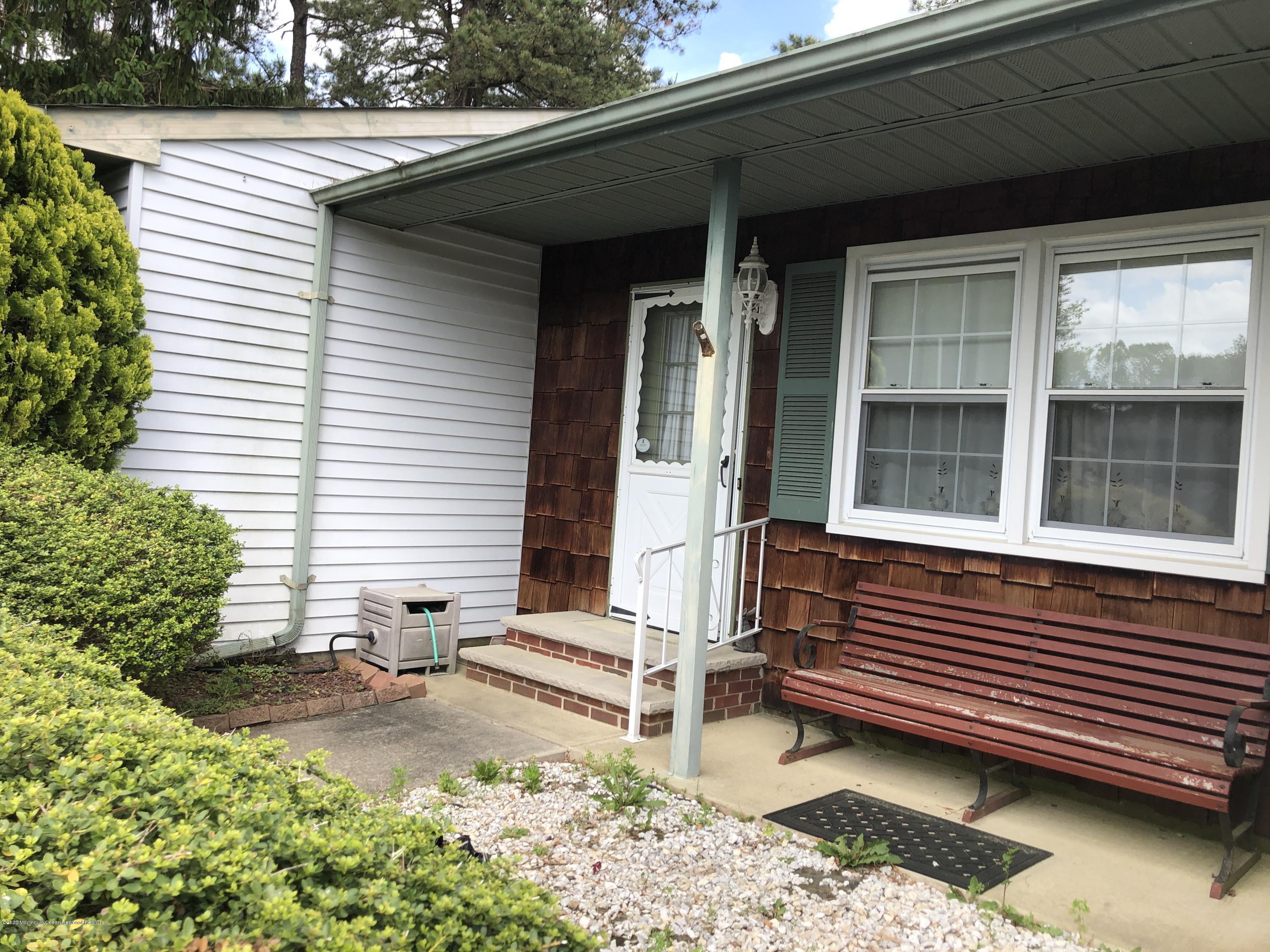 34 Hartford Road, Unit 73 Whiting, NJ 08759 - Photo 7 of 37 FF63BB71-E06C-4A16-BCFC-A0554BF03B31