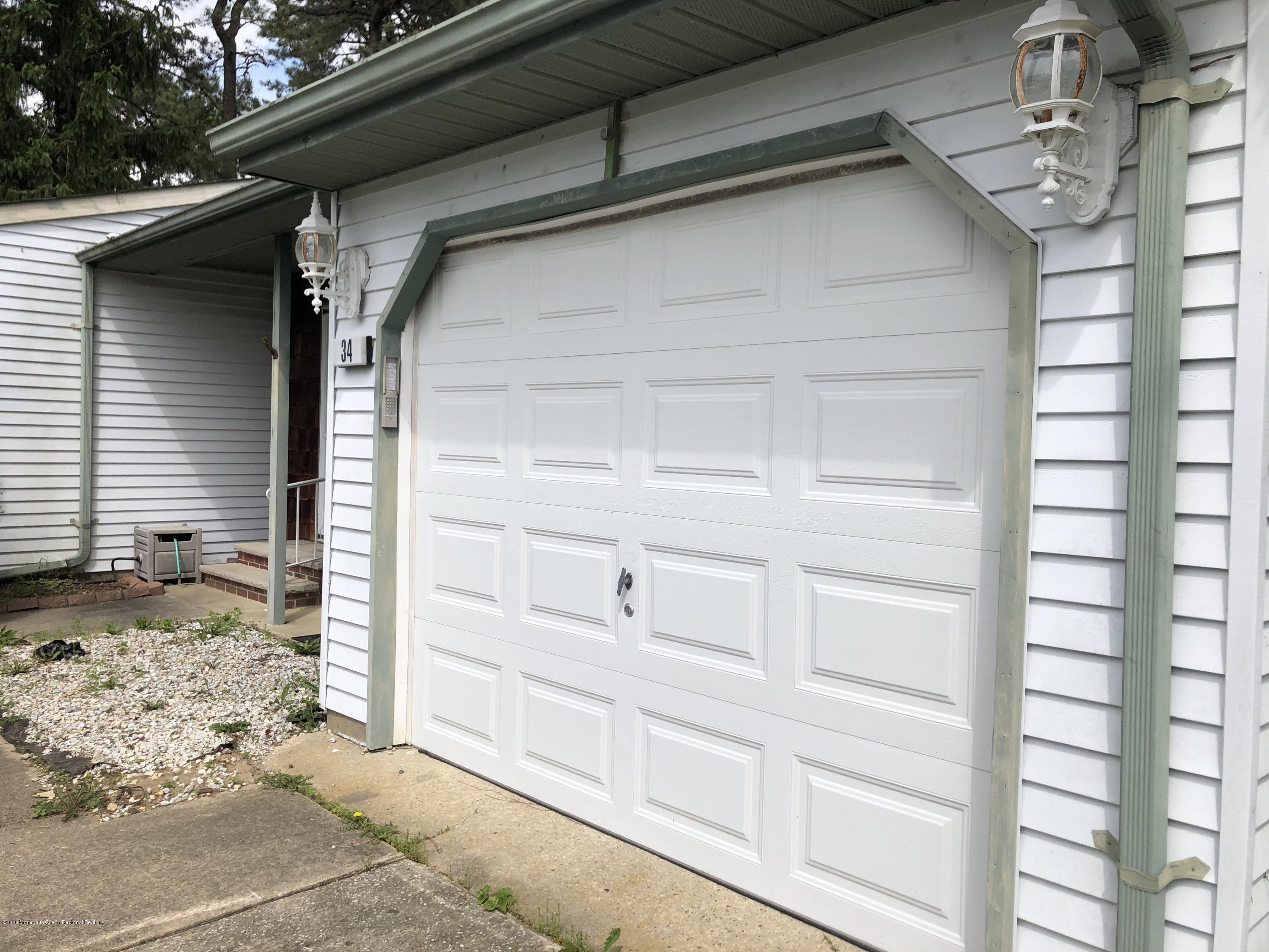 34 Hartford Road, Unit 73 Whiting, NJ 08759 - Photo 8 of 37 6C16A5A3-CB34-403B-A96D-6F063B93E61A