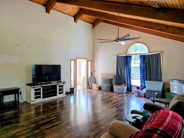 $490,000 | 875 Southwest 54th Highway, Osceola, MO 64776