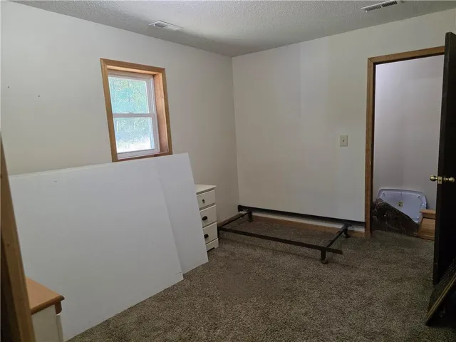 $490,000 | 875 Southwest 54th Highway, Osceola, MO 64776