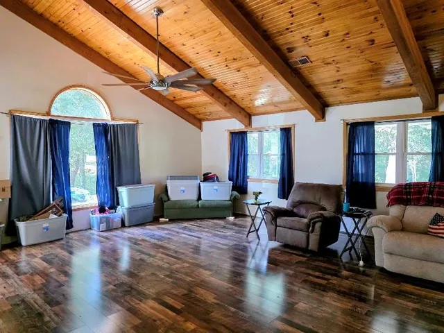 $490,000 | 875 Southwest 54th Highway, Osceola, MO 64776