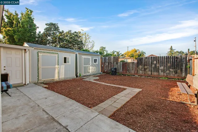 $899,000 | 2027 83rd Avenue, Oakland, CA 94621