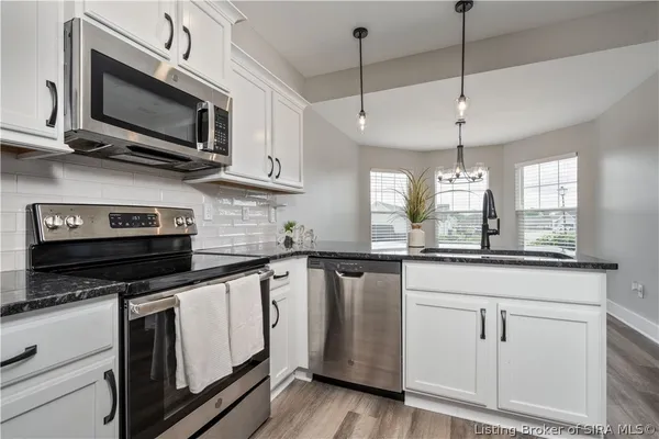 $419,900 | 8723 Brookhollow Court, Charlestown, IN 47111