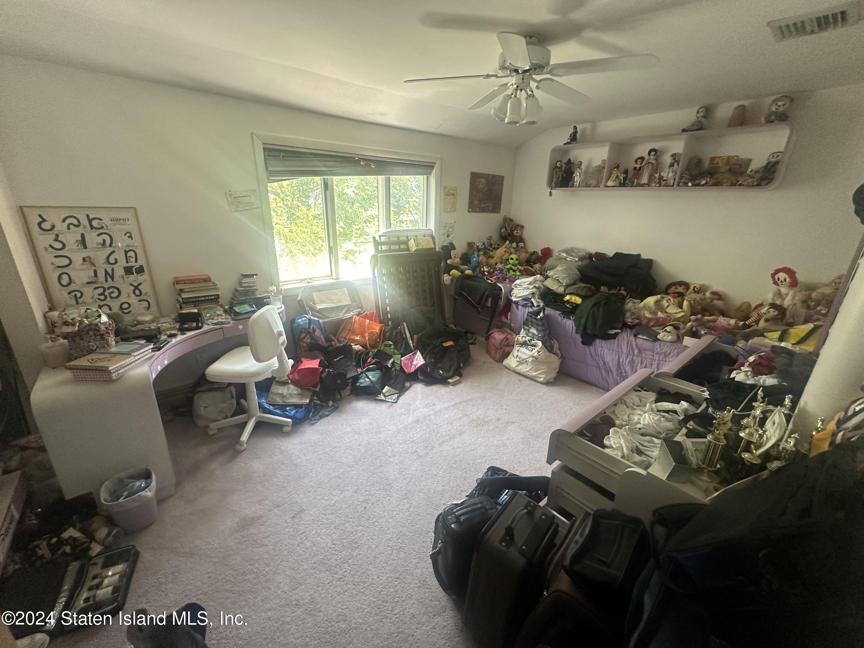 526 Sinclair Avenue Staten Island, NY 10312 - Photo 6 of 13 IMG_1519