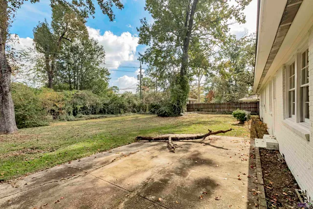 $294,900 | 275 East Riveroaks Drive, Baton Rouge, LA 70815