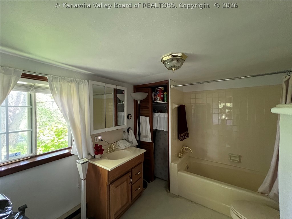 4327 Redmond Ridge Road Gallipolis Ferry, WV 25515 - Photo 15 of 24 Gallery Image 15