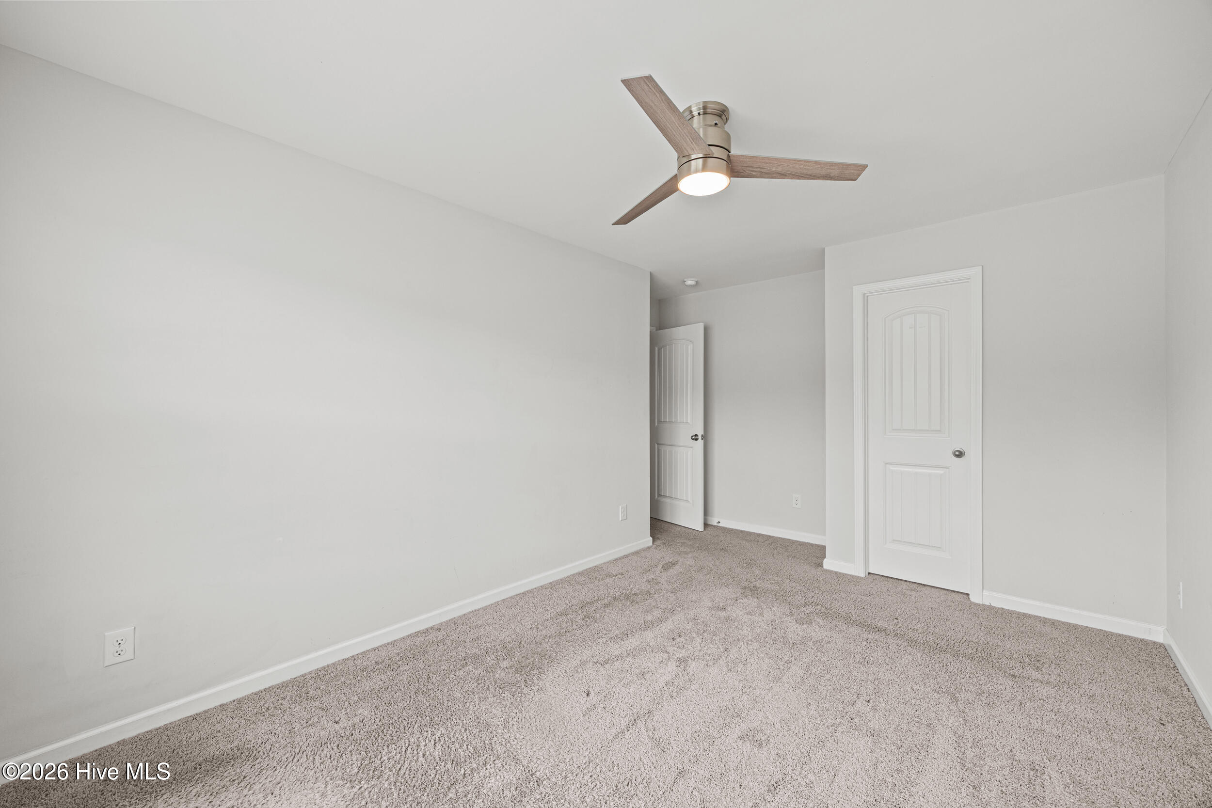 372 Poppleton Drive Hampstead, NC 28443 - Photo 27 of 45 2nd bedroom