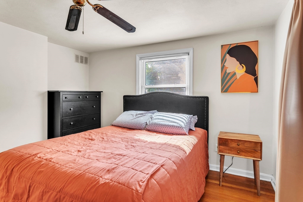 80 Victoria Street Springfield, MA 01104 - Photo 17 of 36
