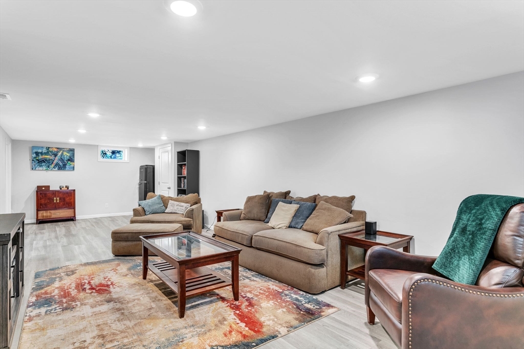 80 Victoria Street Springfield, MA 01104 - Photo 29 of 36