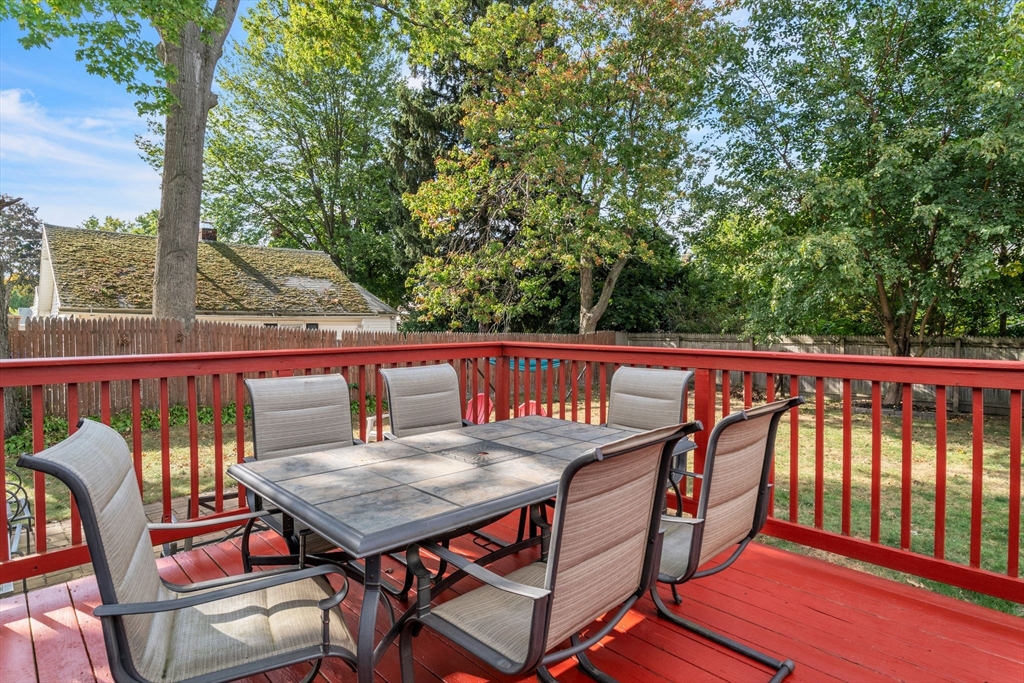 80 Victoria Street Springfield, MA 01104 - Photo 32 of 36