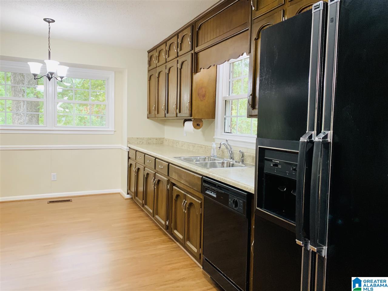 2515 Ridgebrook Road Fultondale, AL 35068 - Photo 5 of 34