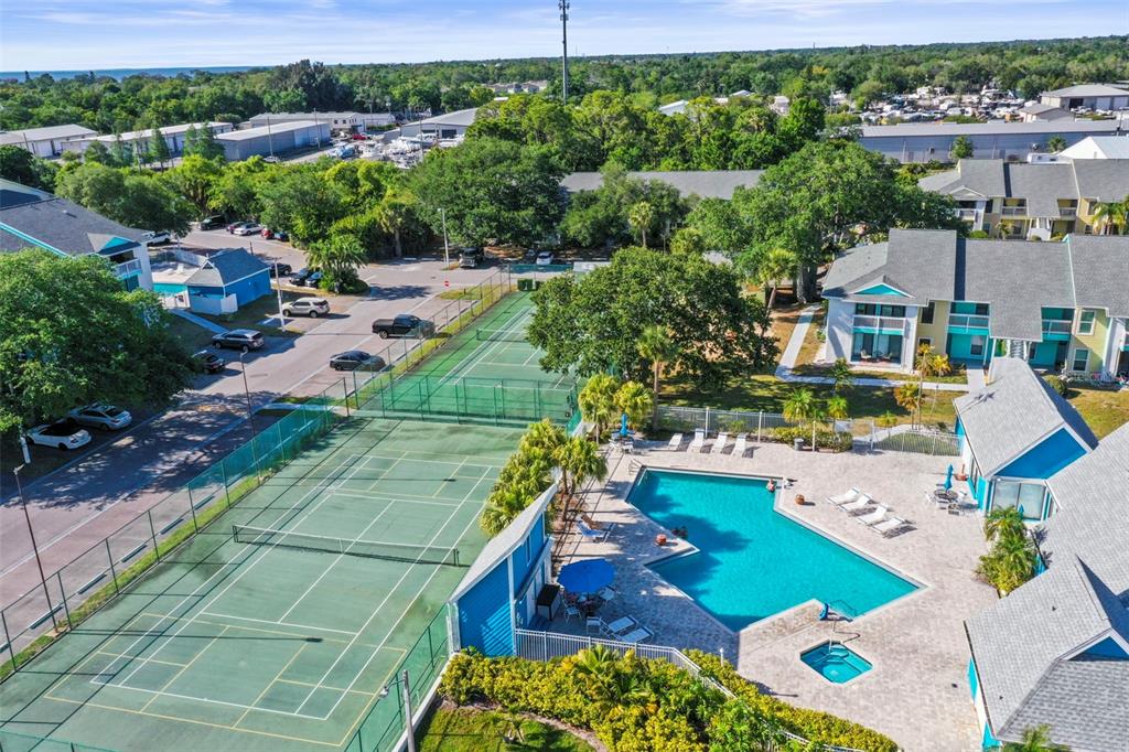 455 Alt 19, Unit 175 Palm Harbor, FL 34683 - Photo 32 of 35 an aerial view of a house with a garden