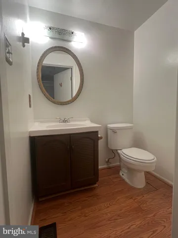 $2,500 | 18804 Creeper Lane, Gaithersburg, MD 20879