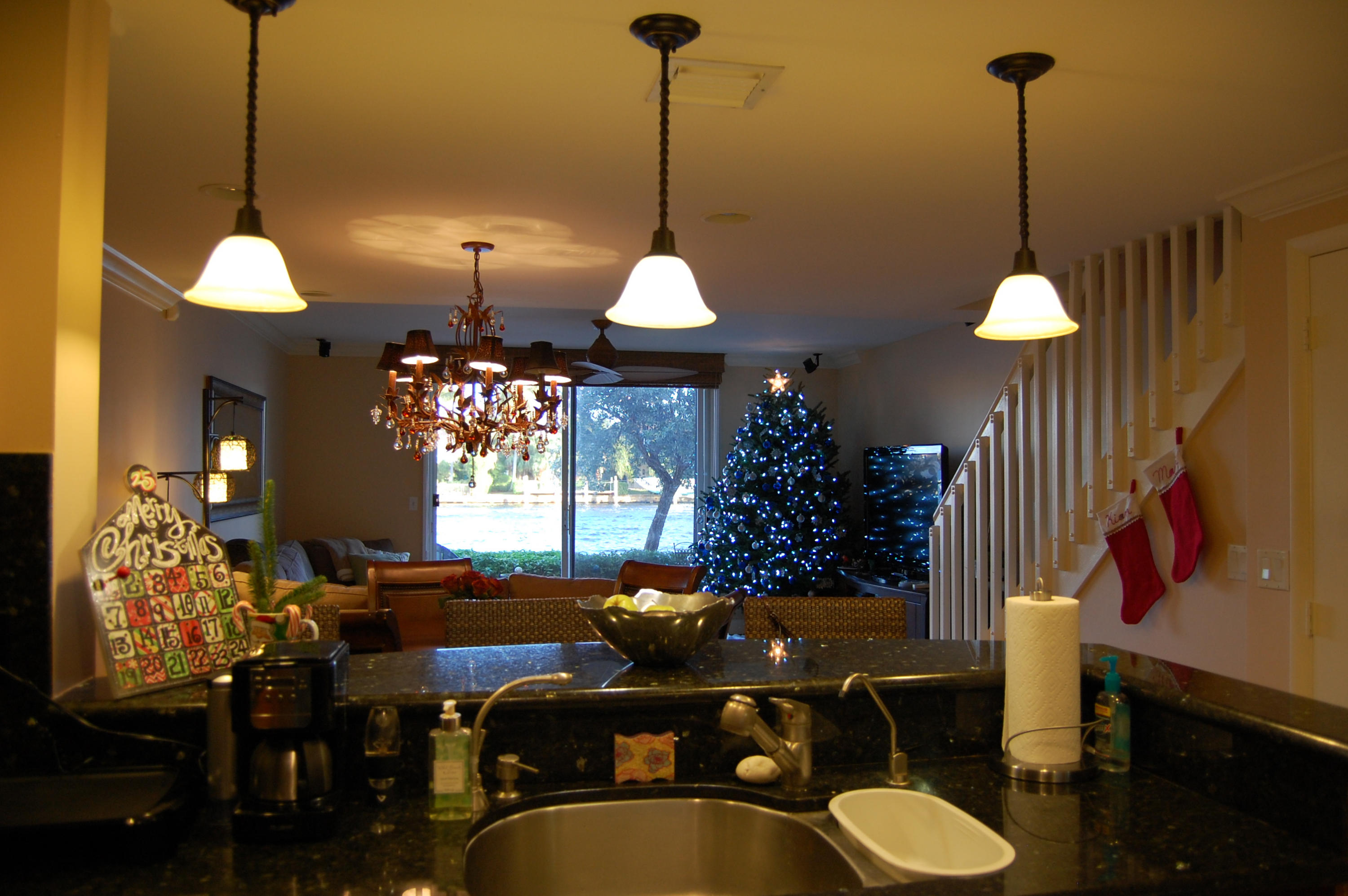 916 Jeffery Street Boca Raton, FL 33487 - Photo 35 of 48 DSC_0488