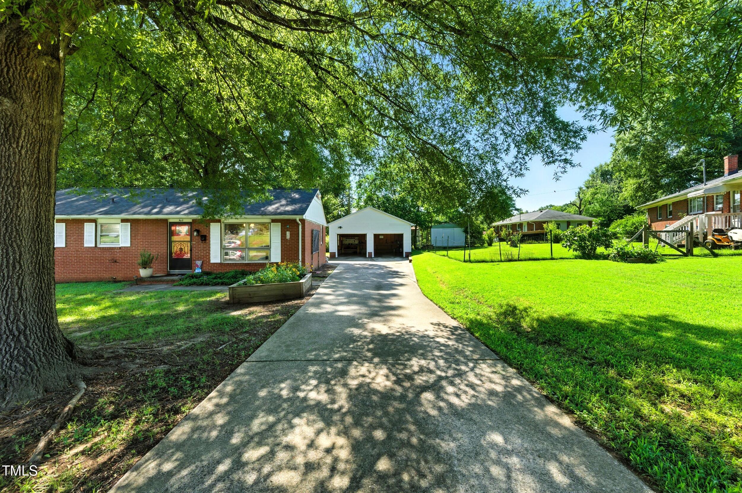 503 Stokes Road Graham, NC 27253 - Photo 10 of 47 RG1_7241